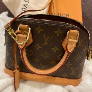 Louis Vuitton Alma BB - classic monogram